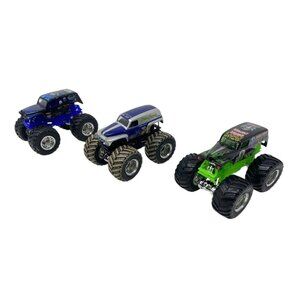 Grave Digger Monster Jam Lot Of 3 SON-UVA - Bad To The Bone - Legend‎ - 1:64